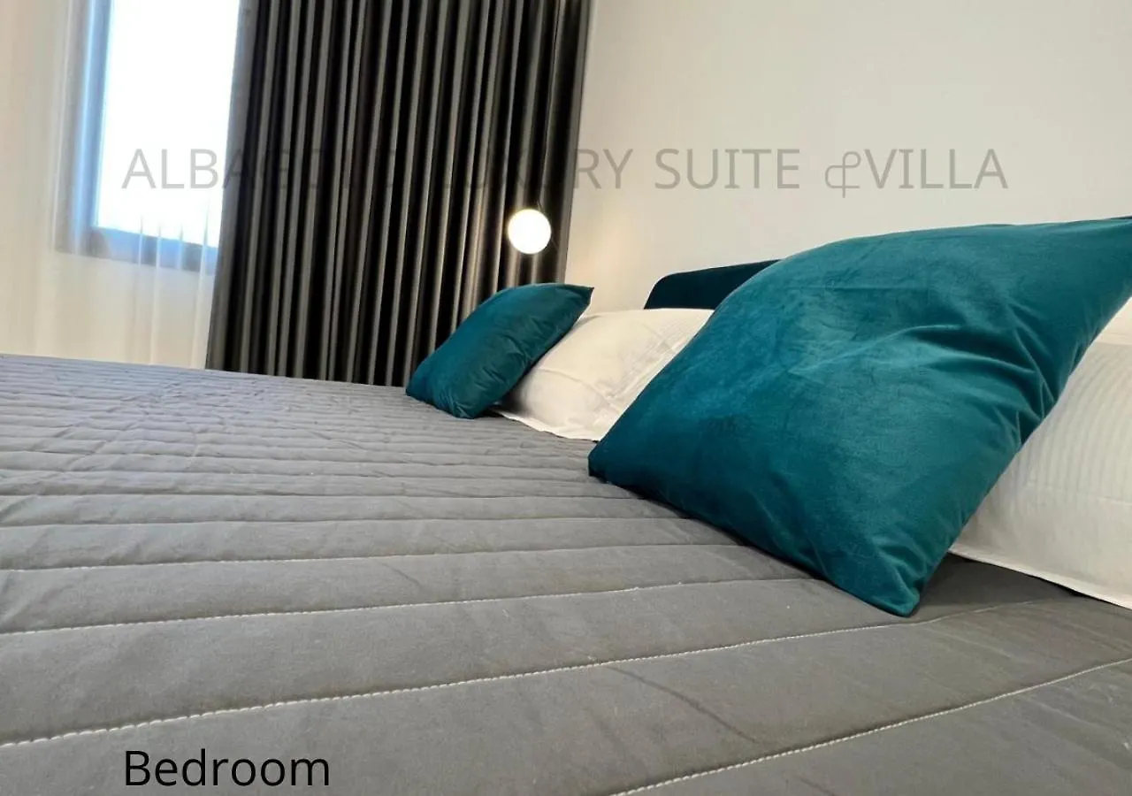 Alba Gold Luxury Suite & Villa Cefalù 0*,